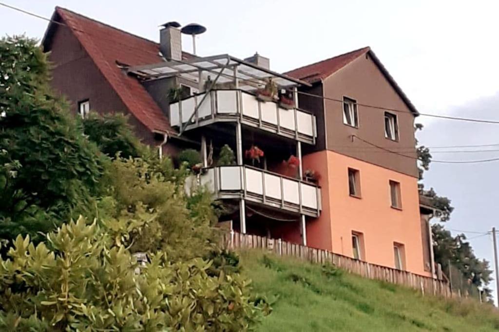 Schoene Und Ruhige Ferienwohnung In Ottendorf Sebnitz Esterno foto